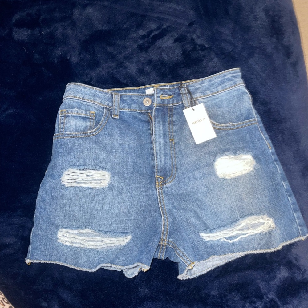 BRAND NEW FOREVER21 SHORTS